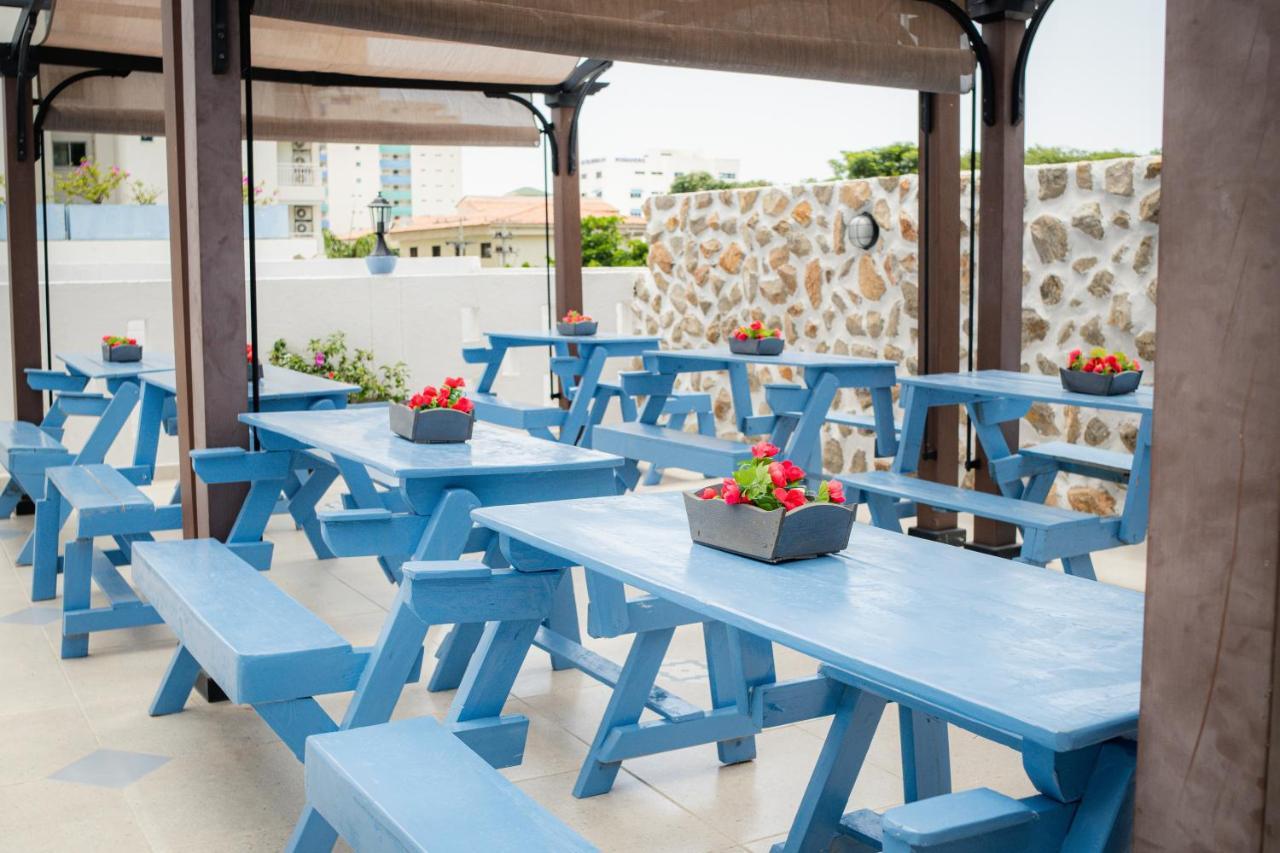 Hotel Adaz Mediterraneo Santa Marta  Exterior photo